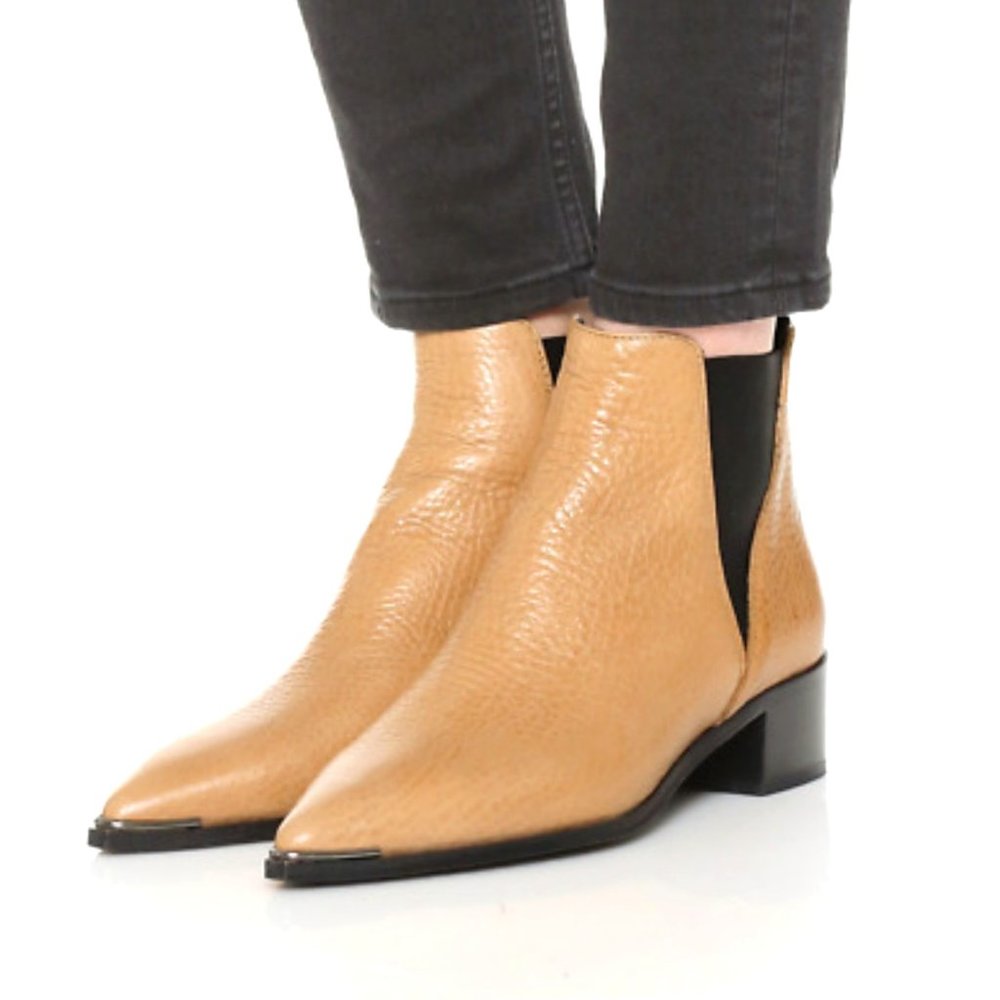 ACNE STUDIOS ITALY Leather Jensen Chelsea Boots